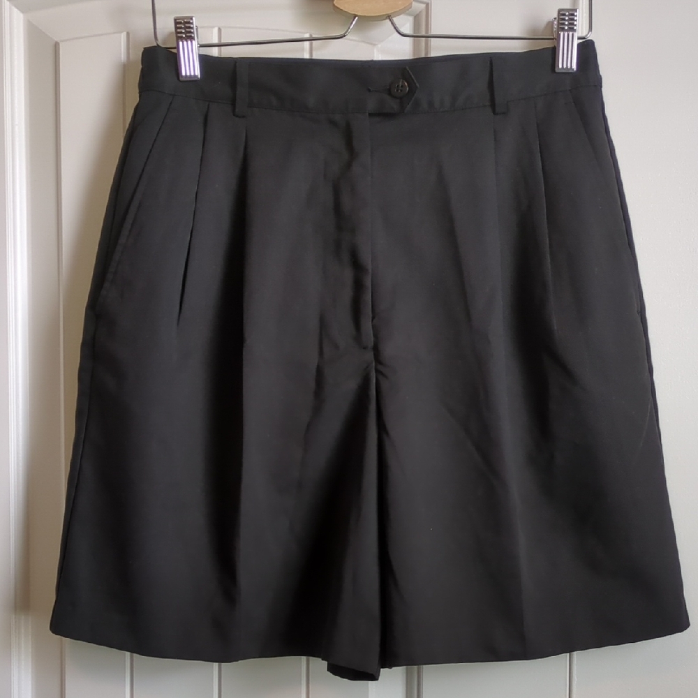 Izod Black Ladies Shorts